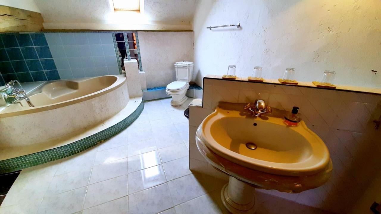 Gite Evidence Varennes-sur-le-Doubs ภายนอก รูปภาพ