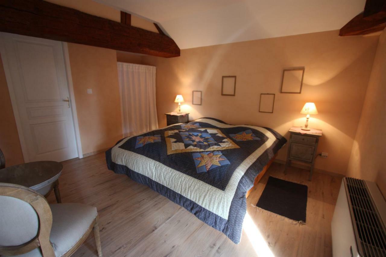 Gite Evidence Varennes-sur-le-Doubs ภายนอก รูปภาพ