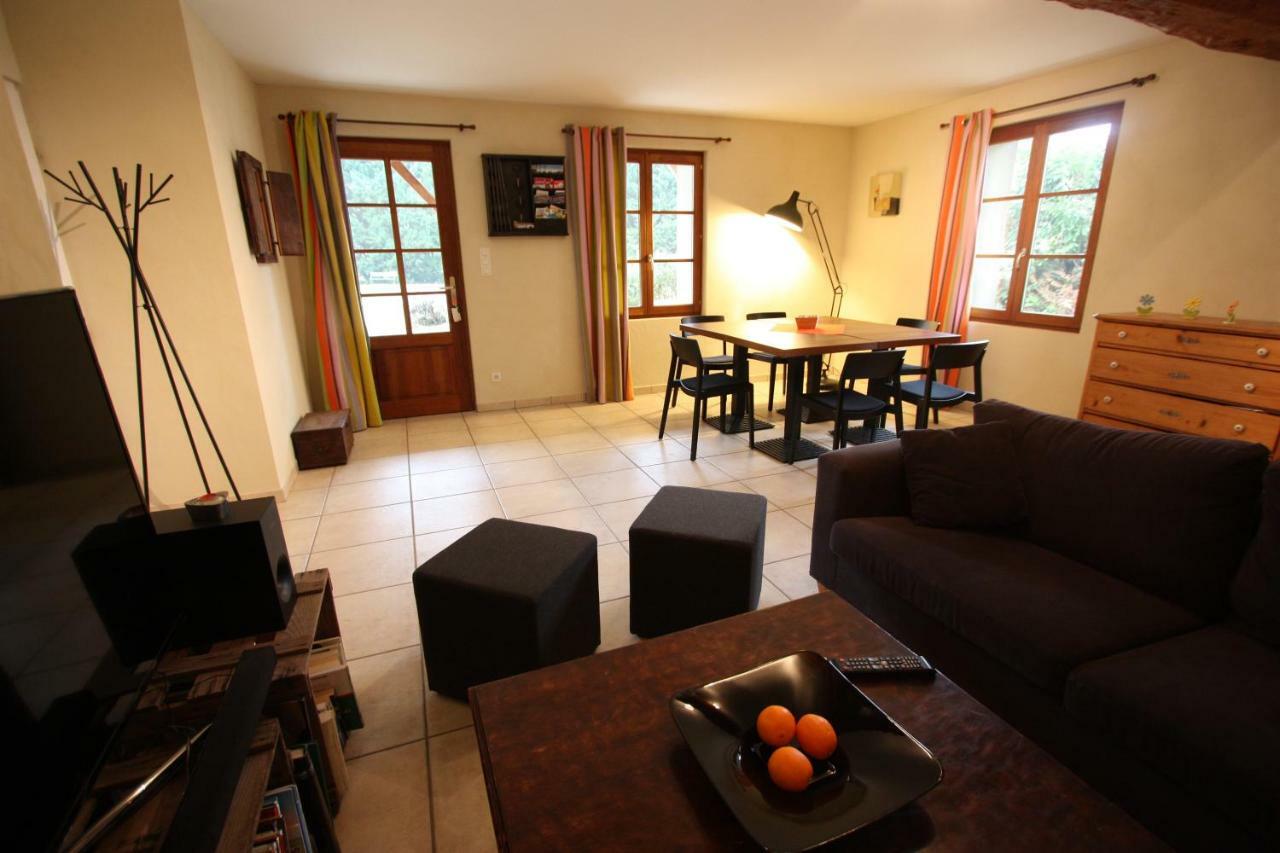 Gite Evidence Varennes-sur-le-Doubs ภายนอก รูปภาพ